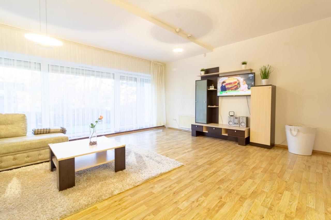 Apartment Heart Of Palanga Buitenkant foto